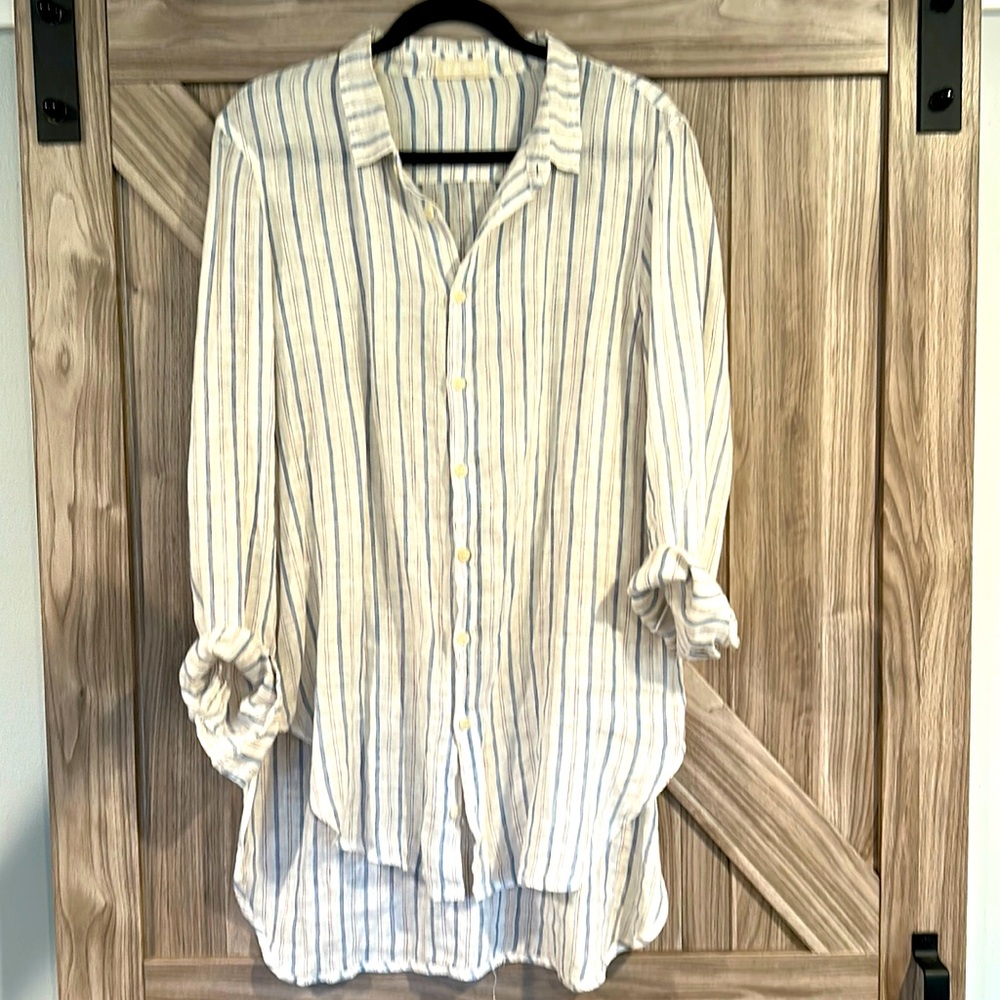 CP Shades Linen Button Down top L